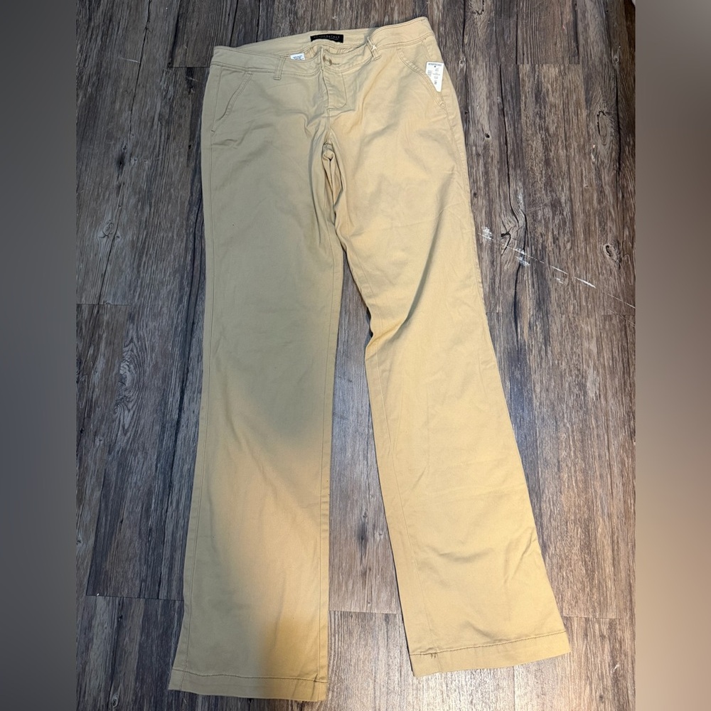 Aeropostale Straight Leg Pants in Tan